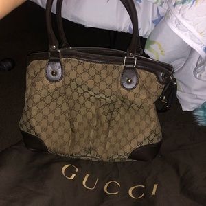 Gucci shoulder bag